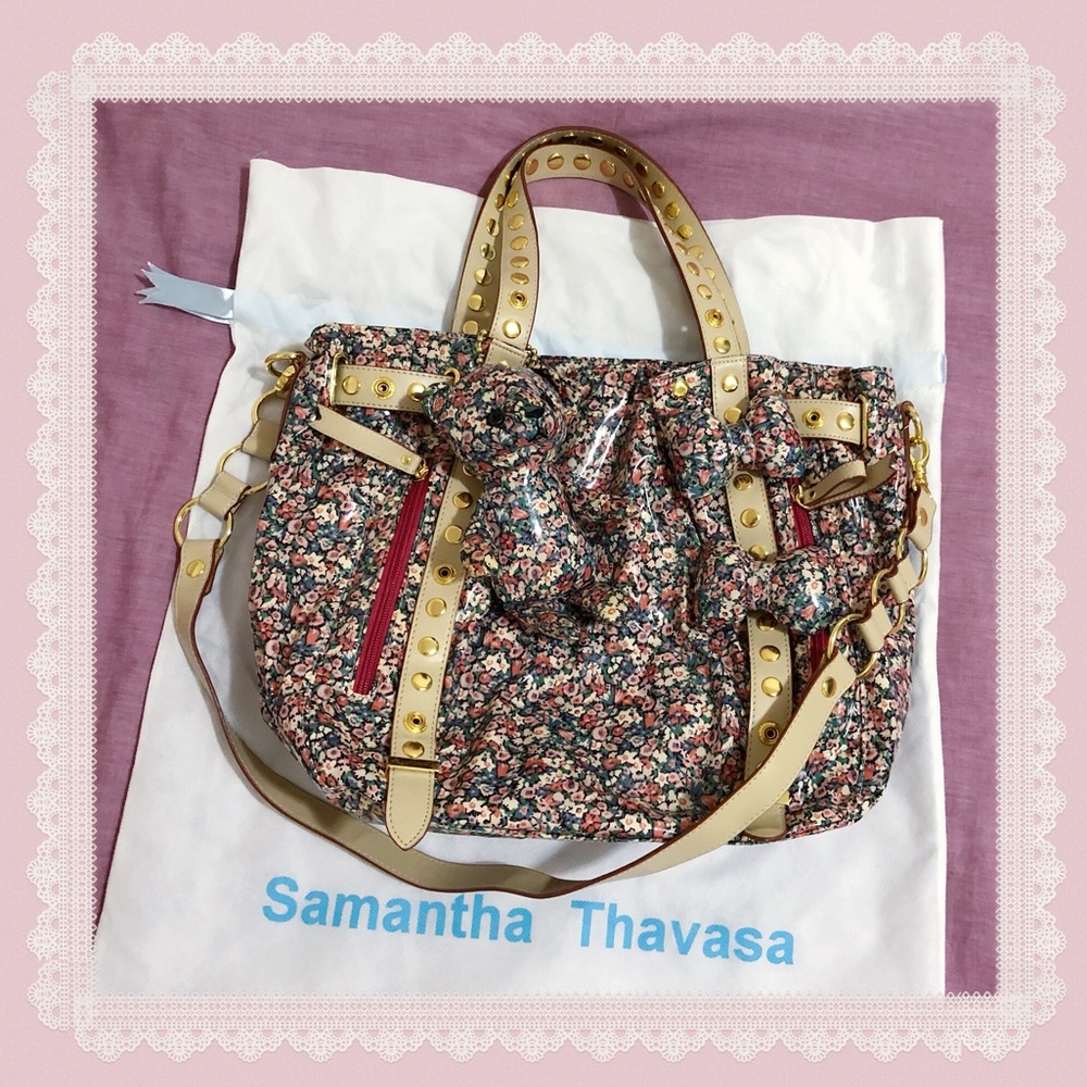 Samantha Thavasa Floral Bear & Puff Bow Tote Bag